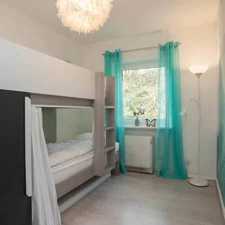 Welcome In - In Winterberg-niedersfeld Met Balkon En Berging *