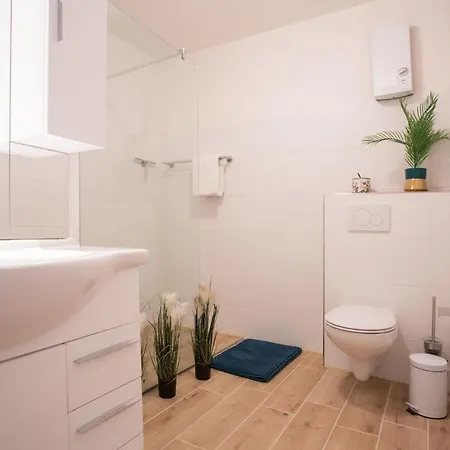 Welcome In - In Winterberg-niedersfeld Met Balkon En Berging * Winterberg